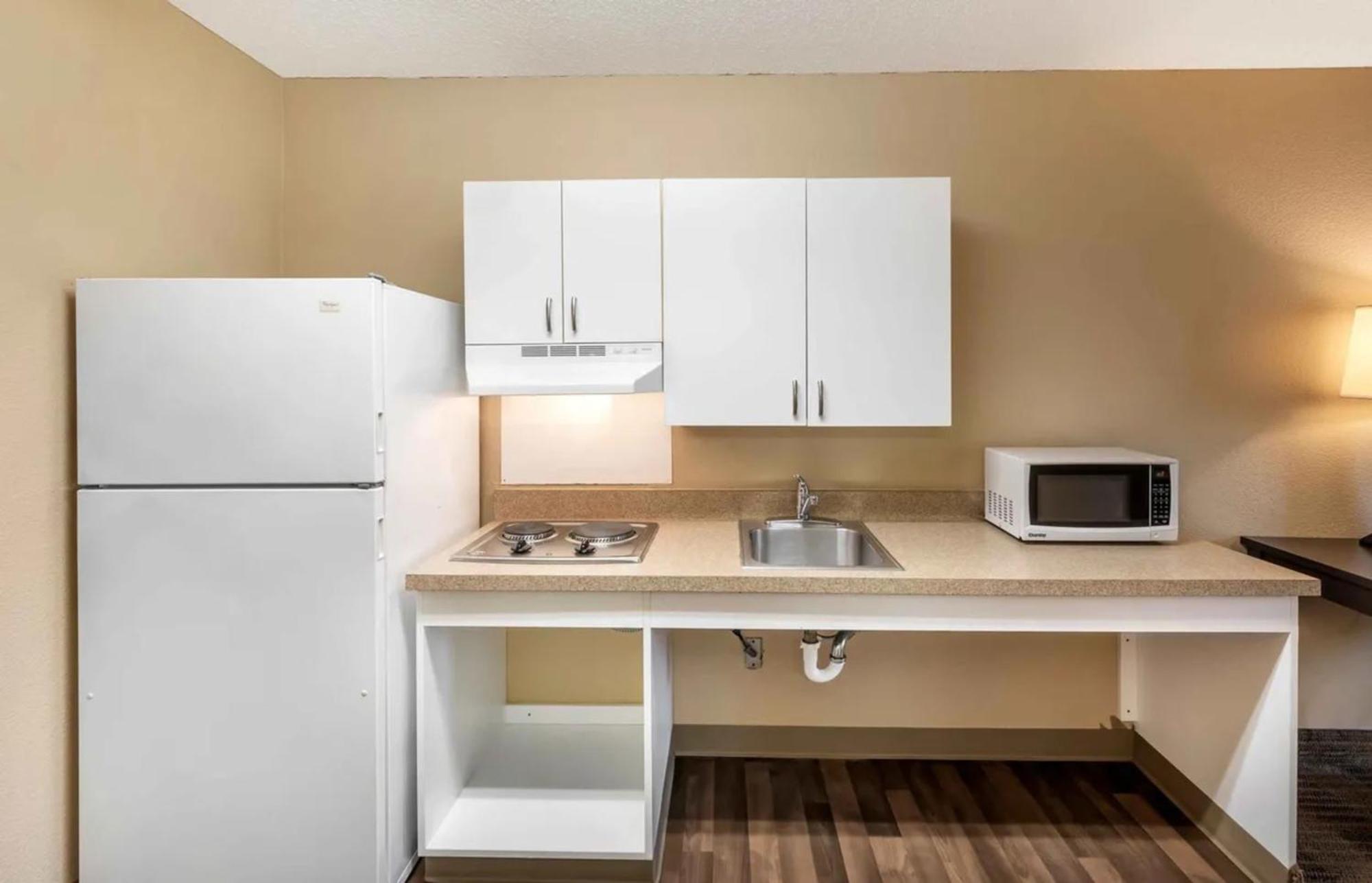 Relax Suites Extended Stay - La Mirada Buitenkant foto