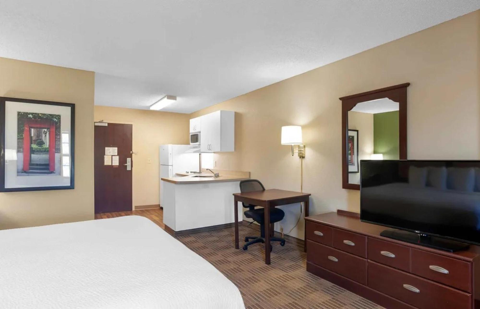 Relax Suites Extended Stay - La Mirada Buitenkant foto