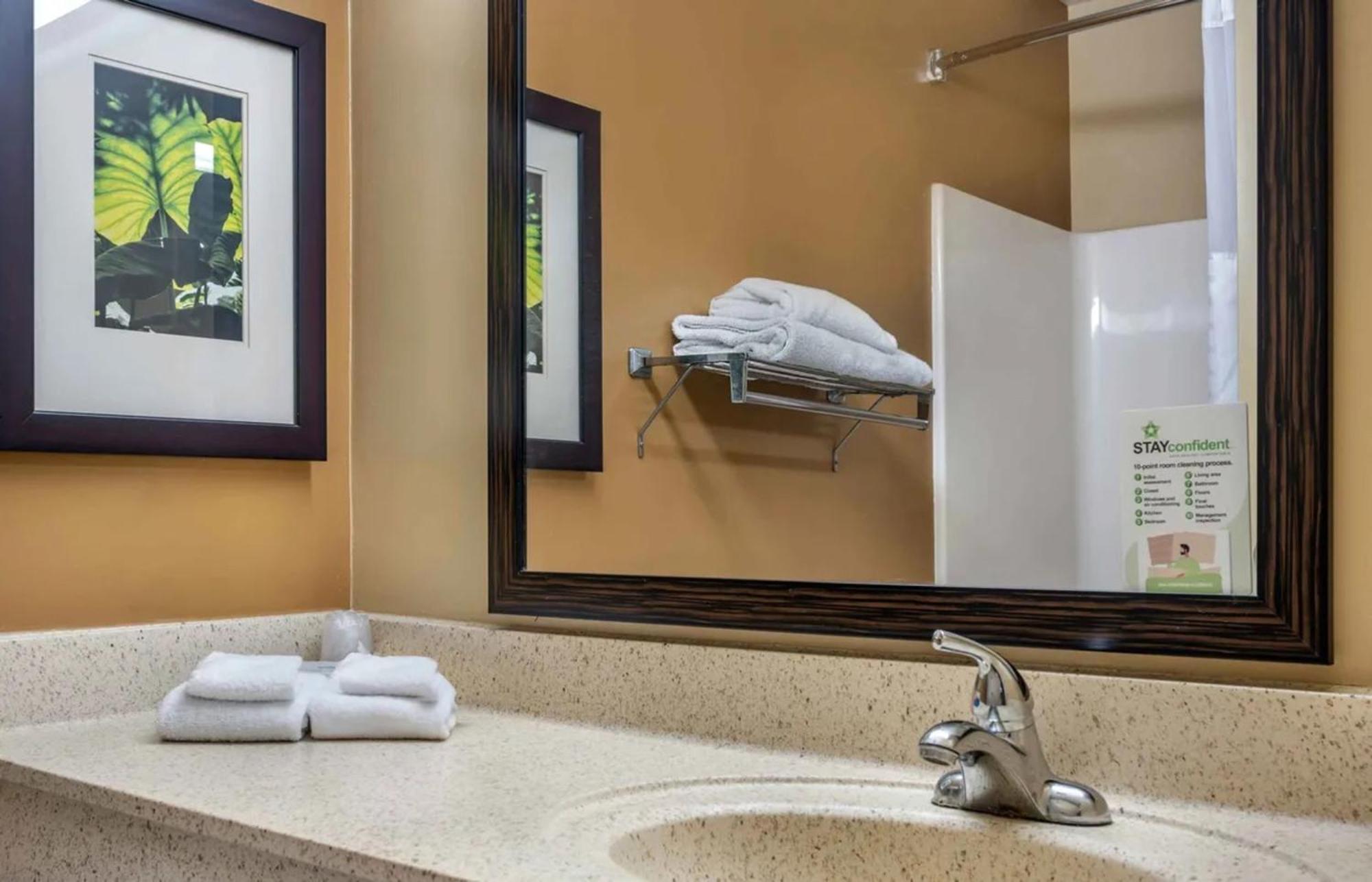 Relax Suites Extended Stay - La Mirada Buitenkant foto
