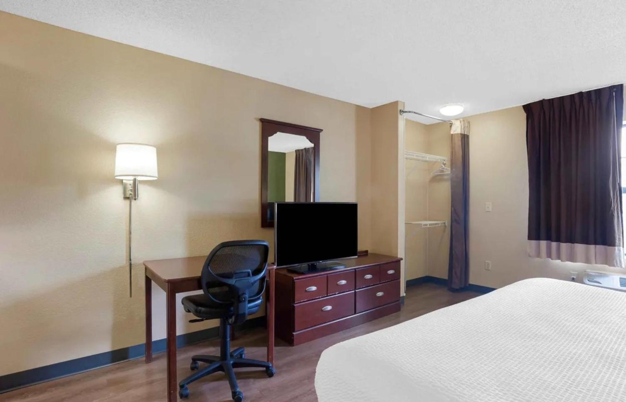 Relax Suites Extended Stay - La Mirada Buitenkant foto