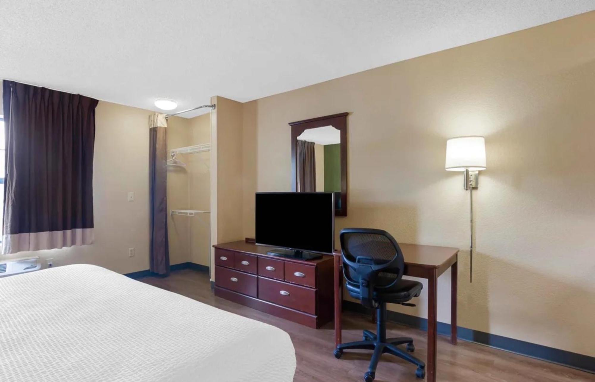 Relax Suites Extended Stay - La Mirada Buitenkant foto